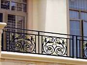 Ковка на балконе в частном доме фото